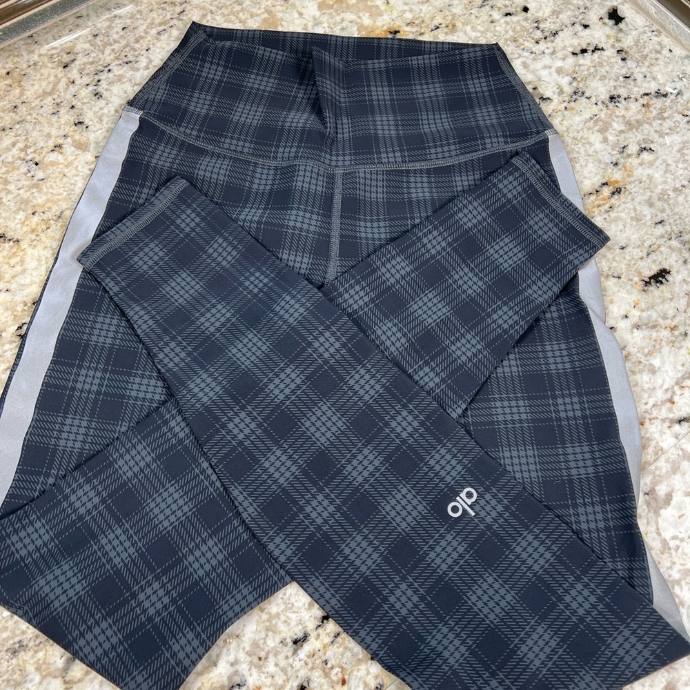 ALO leggings